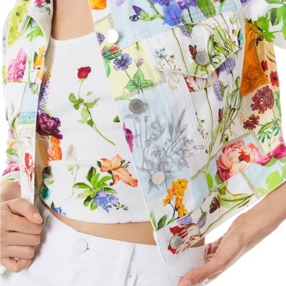 Alice and Olivia Chloe Boxy Cropped Denim Jacket - Picture 2 of 4